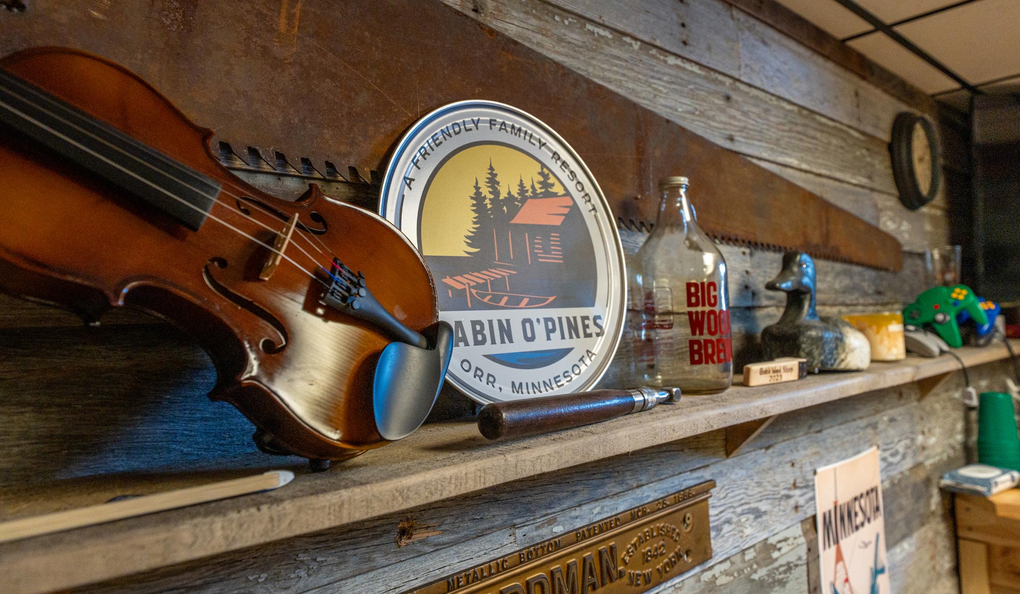 SawLoon lounge at Cabin O' Pines Resort & Campground